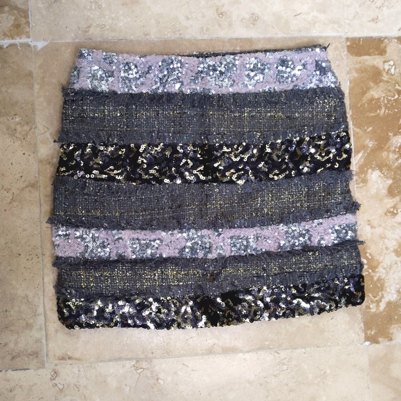 New English Rose Sequin Mini Skirt - Picture 2 of 4